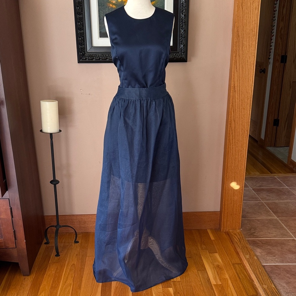 Vintage Vera Wang blue dress with organza skirt or cape. Size 10
